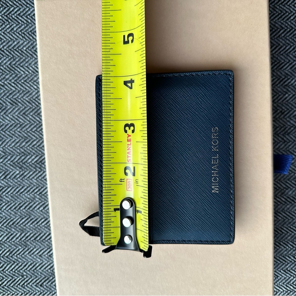 Michael Kors Men’s Tall Card Case in Dark Blue - Picture 15 of 17